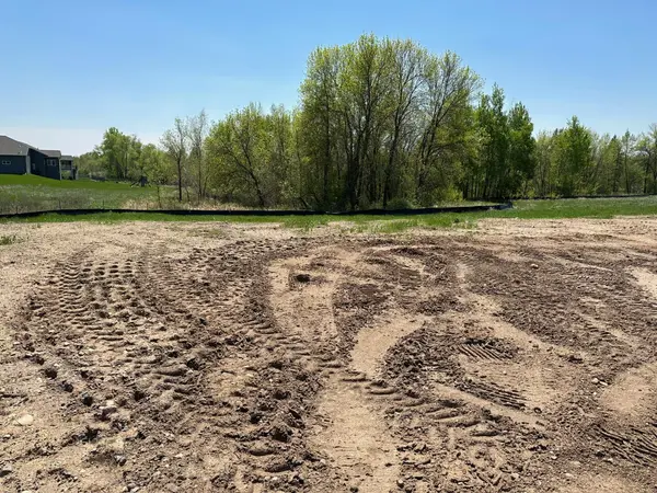 401 Estate DR,  Avon,  MN 56310