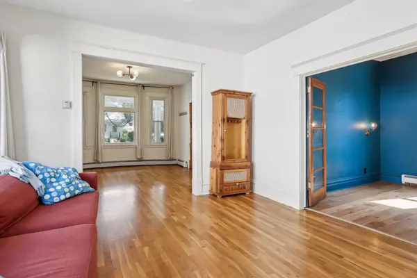 674 Orange AVE E, Saint Paul, MN 55106