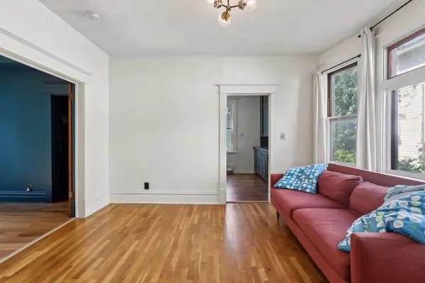 674 Orange AVE E, Saint Paul, MN 55106