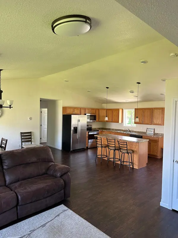 502 1st ST SE, Baudette, MN 56623