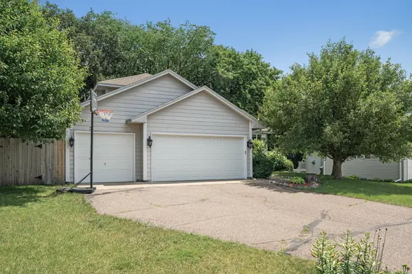 1000 5th AVE NW, Buffalo, MN 55313