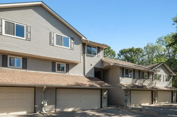 127 South DR #D, Circle Pines, MN 55014