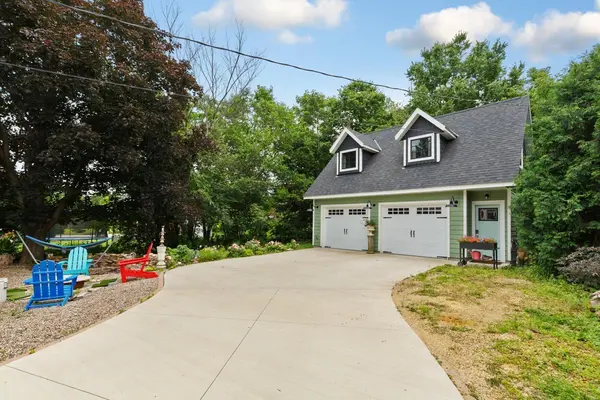 809 1st ST W, Northfield, MN 55057