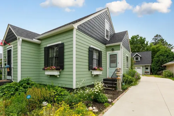 809 1st ST W, Northfield, MN 55057