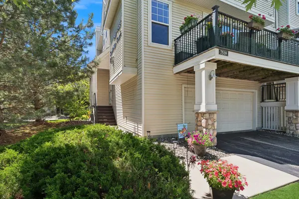 7519 Southridge CT, Savage, MN 55378
