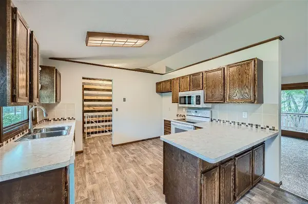 6581 Stratford RD, Woodbury, MN 55125