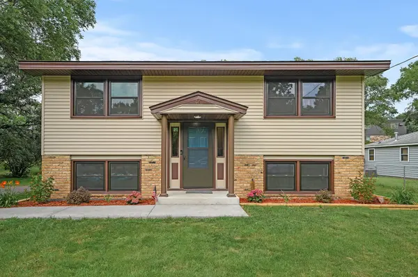 41 99th LN NW,  Coon Rapids,  MN 55448