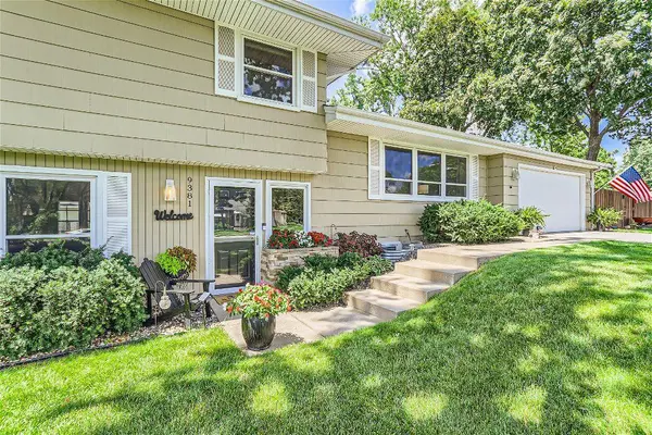 9381 Revere LN N, Maple Grove, MN 55369