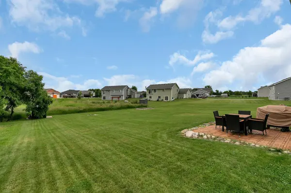 825 Lauren CT, Clearwater, MN 55320