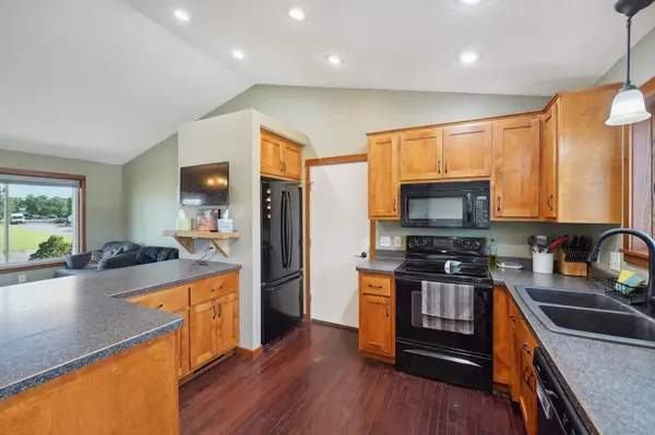 5611 Loon DR, Big Lake, MN 55309