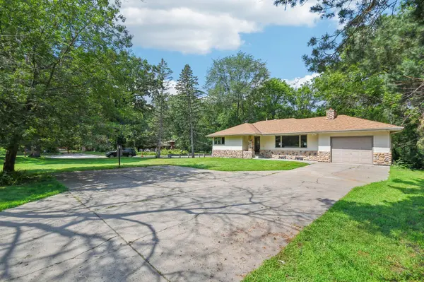 8601 Mattson Brook LN, Brooklyn Park, MN 55444