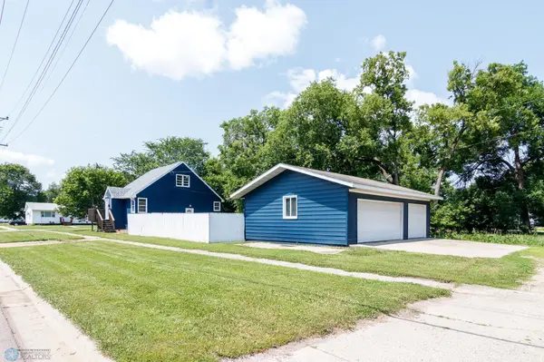 222 22nd ST S, Fargo, ND 58103