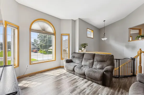 5498 Kagan AVE NE, Albertville, MN 55301