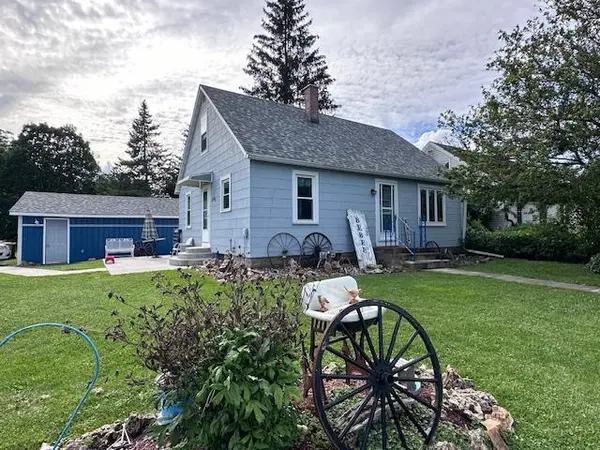 108 S 9th ST, Brownsville, MN 55919