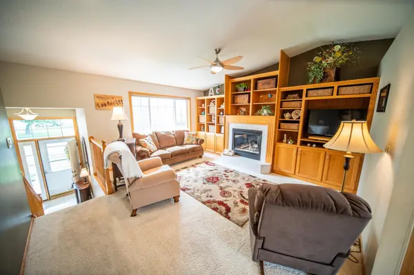 5187 56th AVE NW, Rochester, MN 55901