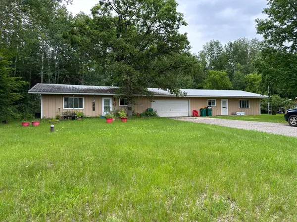 602 unit 1&2 Trout Lake RD, Coleraine, MN 55744