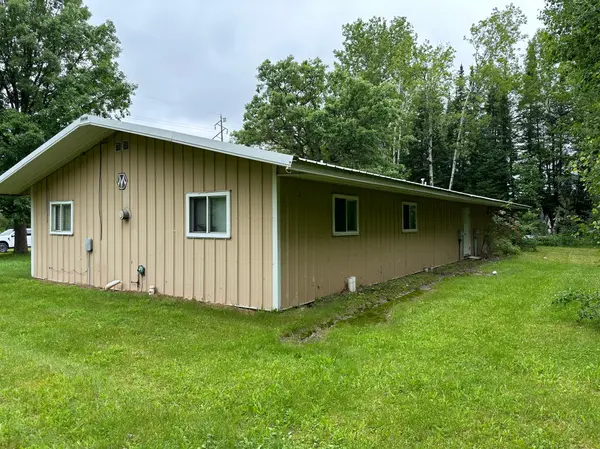 602 unit 1&2 Trout Lake RD, Coleraine, MN 55744