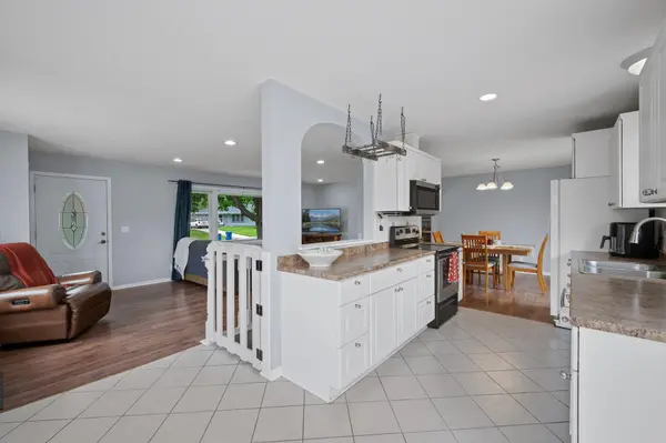 10019 Colfax AVE S, Bloomington, MN 55431