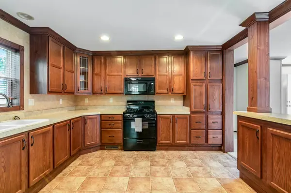 1132 Birchwood LN, Lincoln Twp, WI 54001