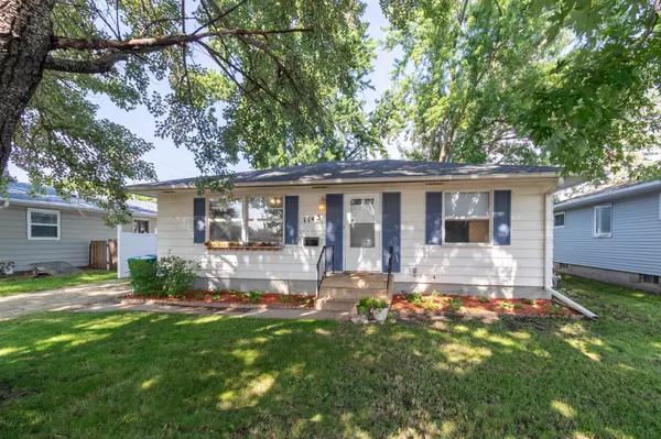 1143 10 1/2 AVE SE, Rochester, MN 55904