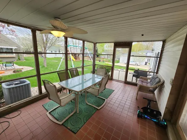 105 S High ST, Marshall, MN 56258