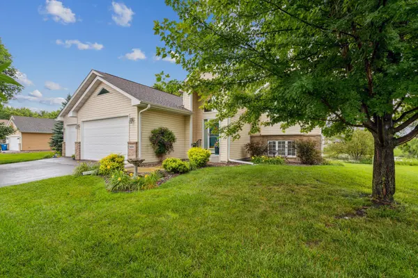5474 Kagan AVE NE, Albertville, MN 55301