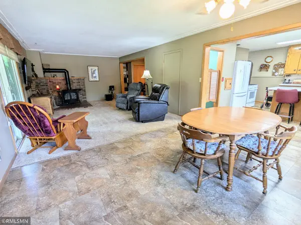 211 Cherry AVE, Bird Island, MN 55310