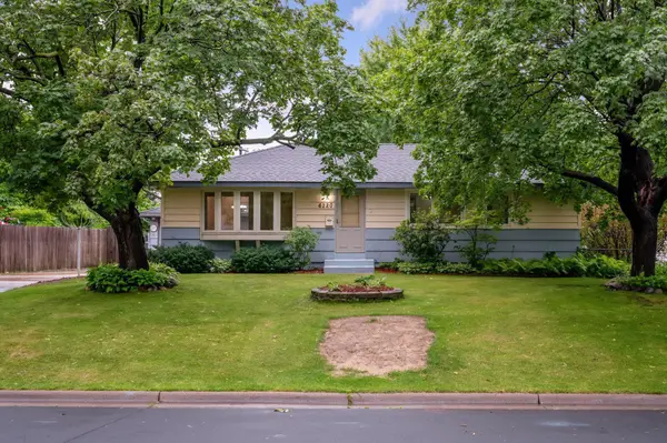 6220 6th ST NE, Fridley, MN 55432