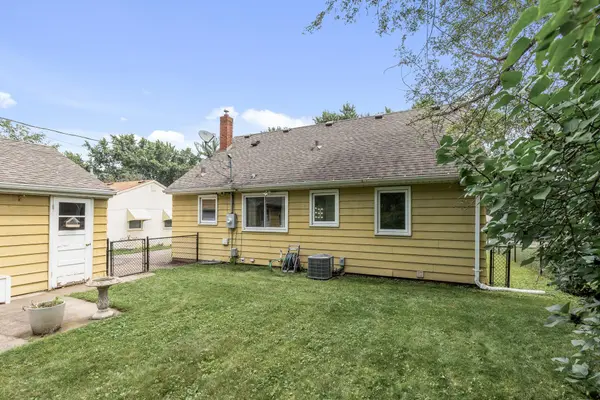 439 17th AVE N, South Saint Paul, MN 55075