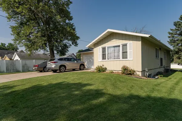 605 2nd AVE NE, Stewartville, MN 55976