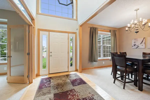 7029 Lydia CIR, Woodbury, MN 55125