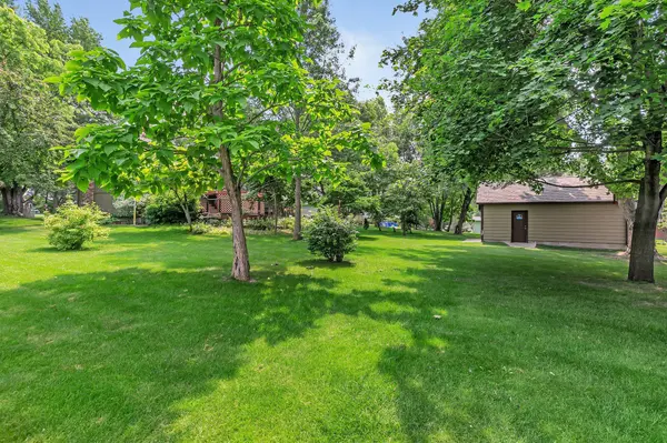 2041 Oak DR, Sauk Rapids, MN 56379