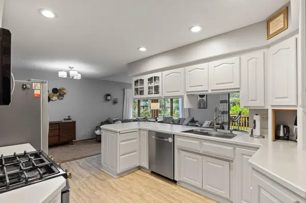 4941 W 86th ST, Bloomington, MN 55437