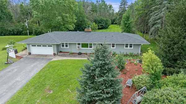 66 W Pine ST, Lino Lakes, MN 55014