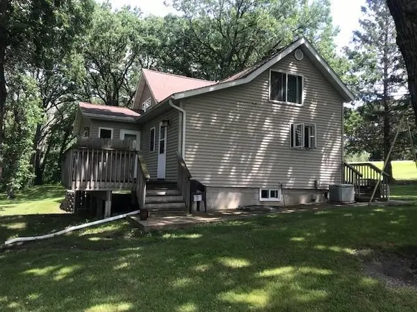 7424 N Meades Addn DR SE, Alexandria, MN 56308
