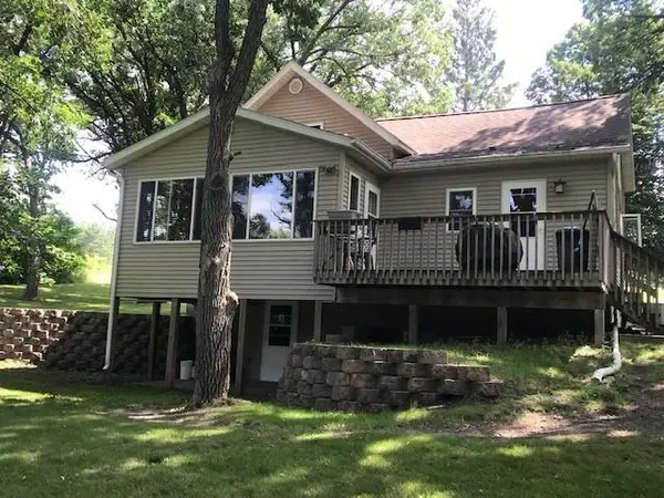 7424 N Meades Addn DR SE, Alexandria, MN 56308