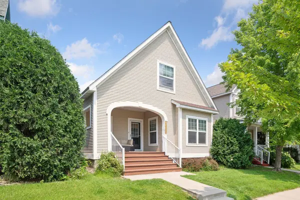 114008 Hundertmark RD, Chaska, MN 55318