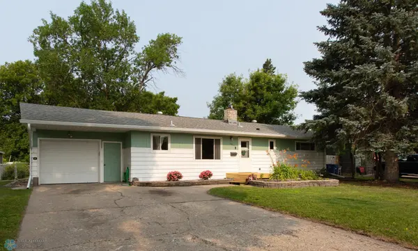 2011 9th ST S, Moorhead, MN 56560