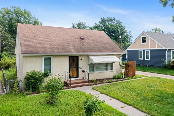 4212 Islemount PL, Robbinsdale, MN 55422