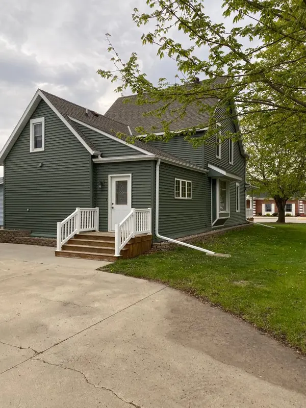 323 Maine AVE, Adrian, MN 56110