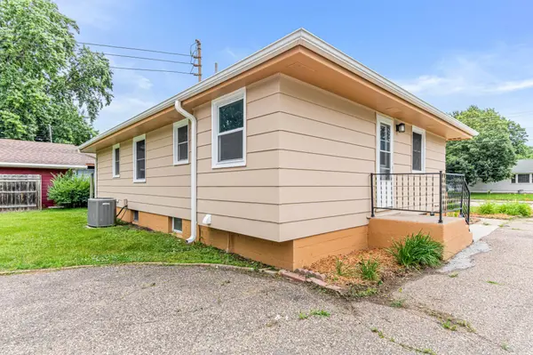 5733 Orchard AVE N, Crystal, MN 55429