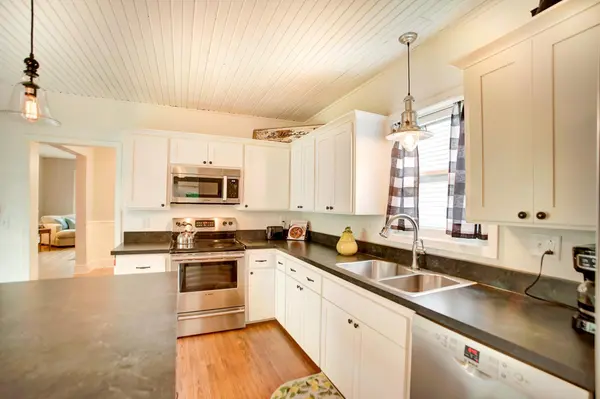 807 3rd ST S Stillwater, MN 55082