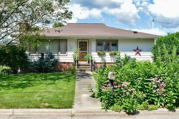 471 Wayne ST, Winona, MN 55987