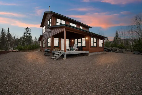 6840 Mountain Home TRL, Silver Bay, MN 55614