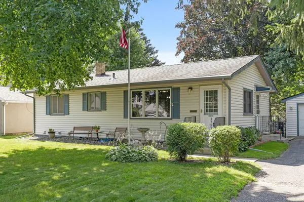 3750 71st ST E, Inver Grove Heights, MN 55076