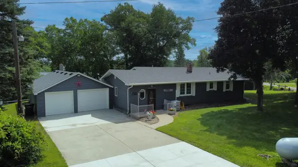 23024 Ulm CT,  Acoma Twp,  MN 55350