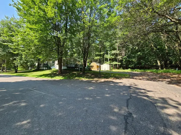 108 Oak Drive, Altoona, WI 54720