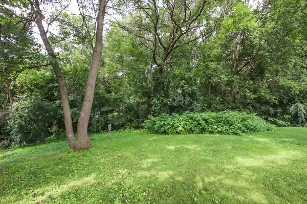 2033 High DR, Sauk Rapids, MN 56379