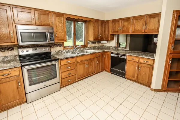 2033 High DR, Sauk Rapids, MN 56379