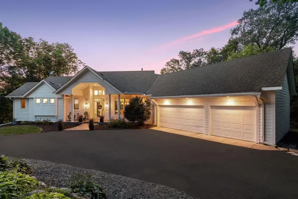 399 Ridgeview DR, Wayzata, MN 55391
